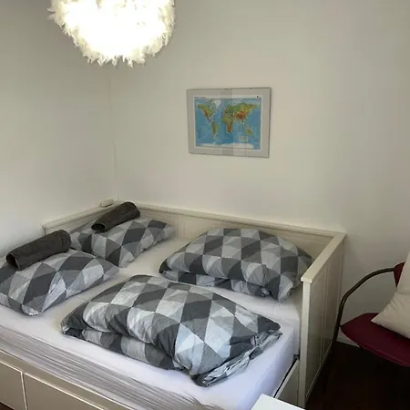 홈스테이 Haus Am Waldrand Uber Den Dachern Von Hameln
